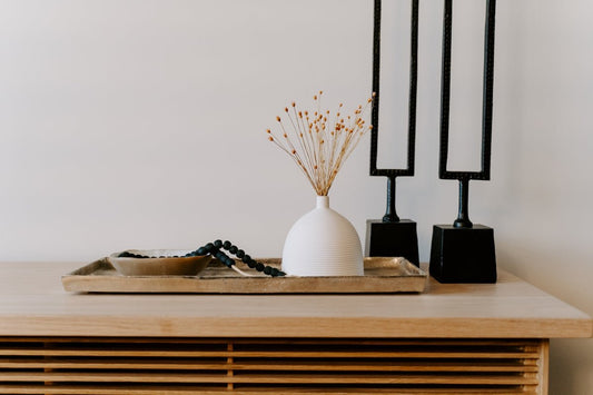 Mastering Home Decor: The Impact of Relaxing Aromatherapy Candles in Stylish Living Spaces - Essence & Elegance